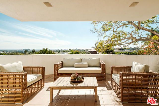 905 Berkeley Street, Santa Monica, CA 90403