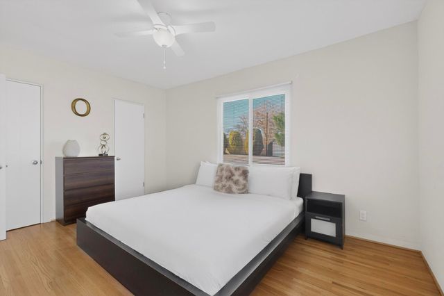 1212 Calle Del Sol NE, Albuquerque, NM 87106