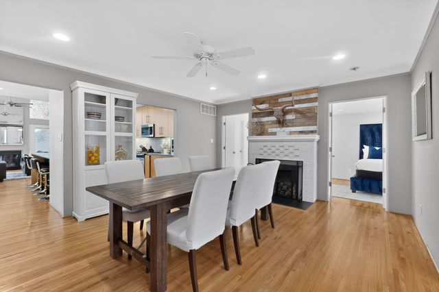 1212 Calle Del Sol NE, Albuquerque, NM 87106