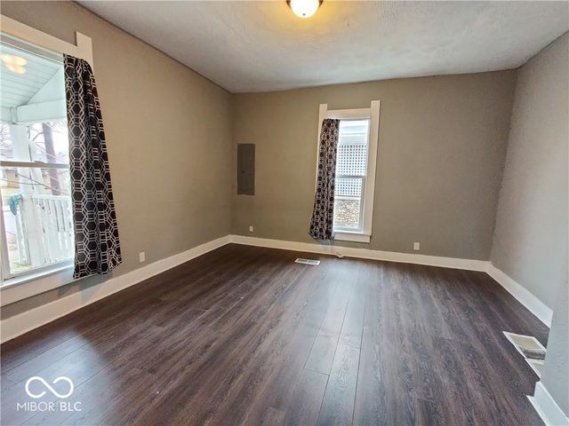 844 W Franklin Street, Shelbyville, IN 46176