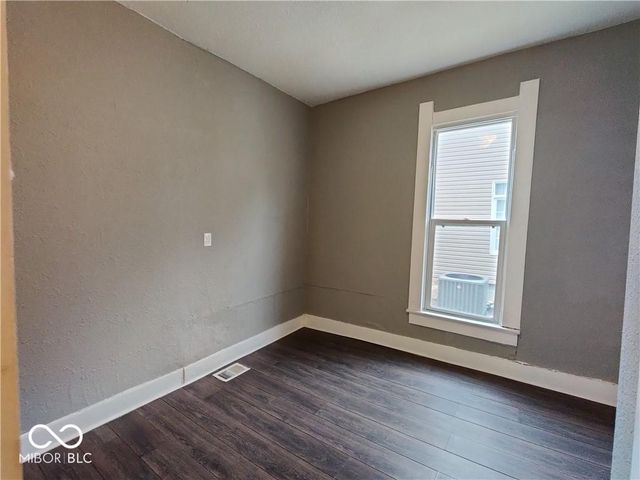 844 W Franklin Street, Shelbyville, IN 46176