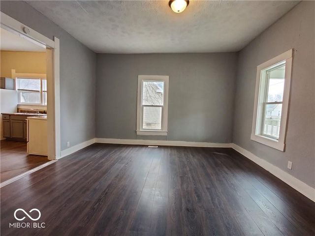 844 W Franklin Street, Shelbyville, IN 46176