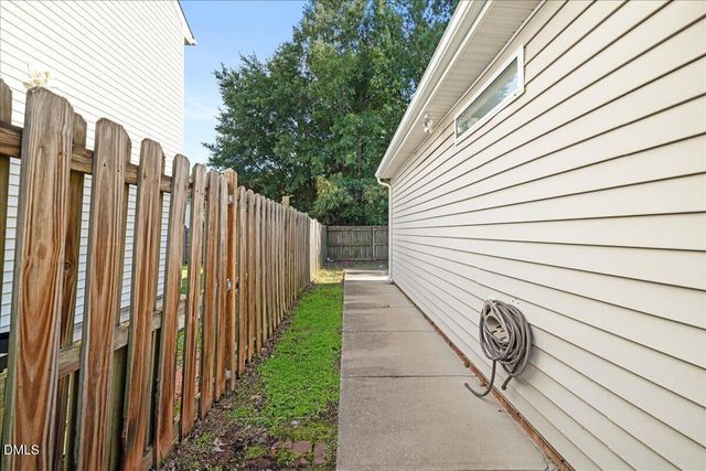 3148 La Costa Way, Raleigh, NC 27610
