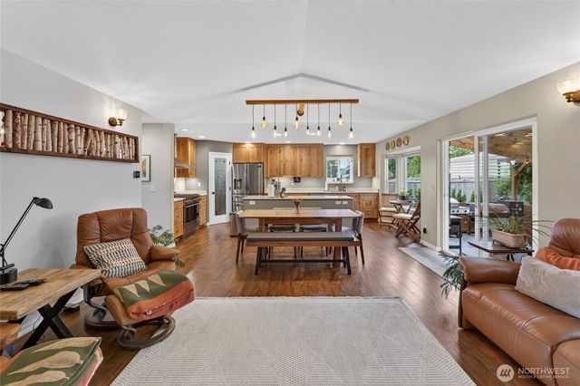 162 E Cobblestone Lane, Sequim, WA 98382
