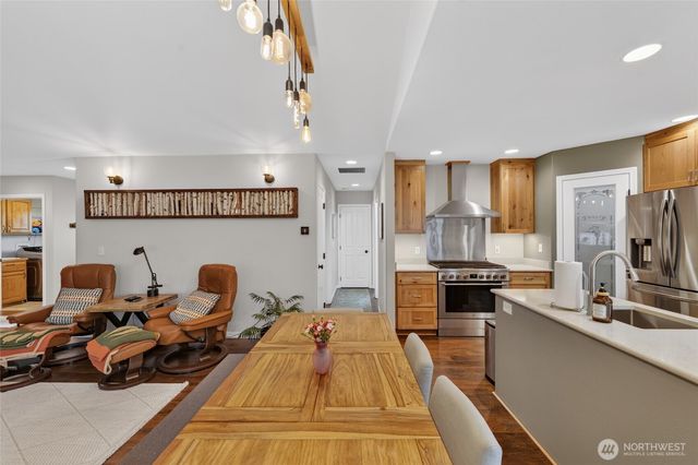 162 E Cobblestone Lane, Sequim, WA 98382