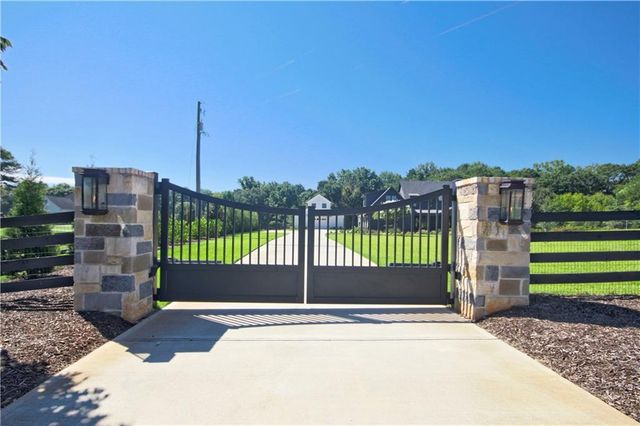 400 Lower Union Hill Road, Canton, GA 30115