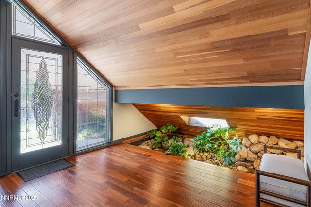 2521 Lake Ridge Shores Circle, Reno, NV 89519