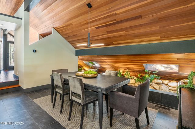 2521 Lake Ridge Shores Circle, Reno, NV 89519