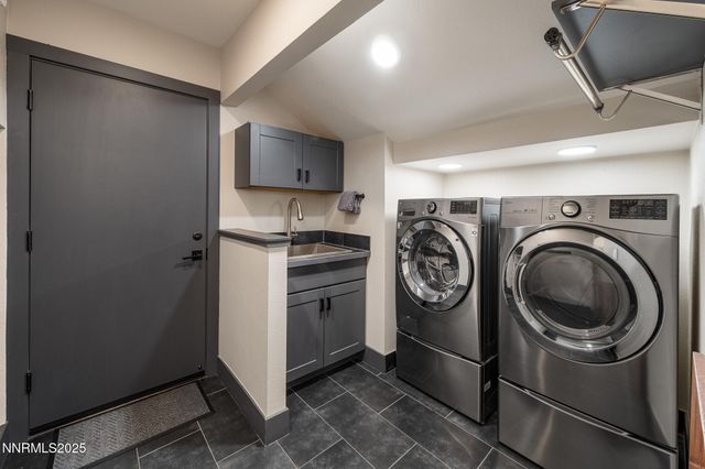 2521 Lake Ridge Shores Circle, Reno, NV 89519