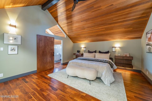 2521 Lake Ridge Shores Circle, Reno, NV 89519