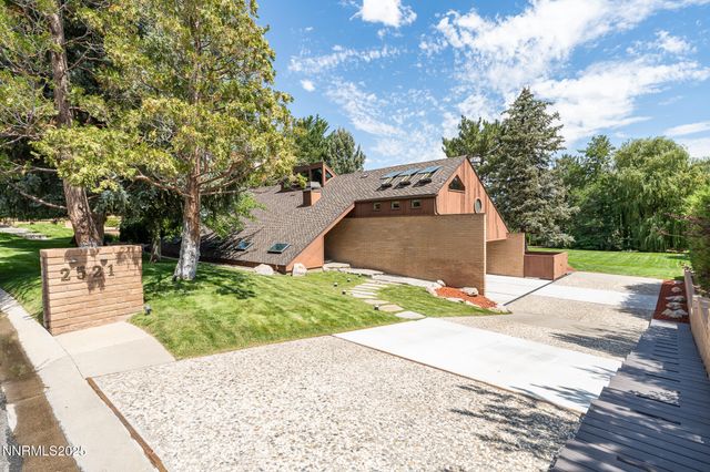 2521 Lake Ridge Shores Circle, Reno, NV 89519