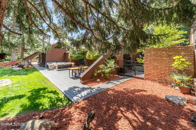 2521 Lake Ridge Shores Circle, Reno, NV 89519