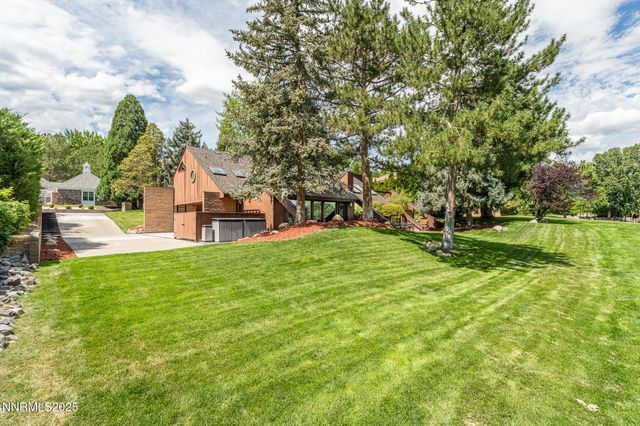 2521 Lake Ridge Shores Circle, Reno, NV 89519