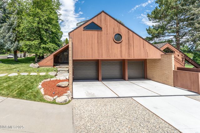 2521 Lake Ridge Shores Circle, Reno, NV 89519