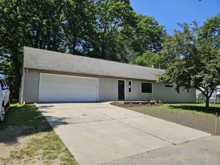 533 Seminole Road, Muskegon, MI 49444