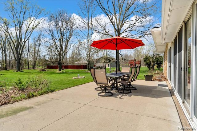 21868 28 Mile Road, Ray, MI 48096