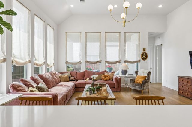 841 Forest Creek Drive, Rockwall, TX 75087