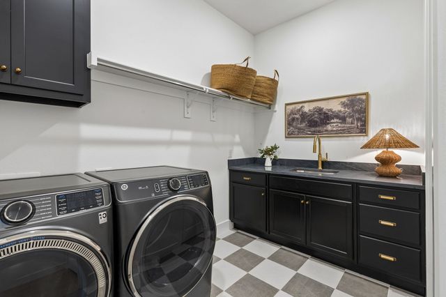 841 Forest Creek Drive, Rockwall, TX 75087