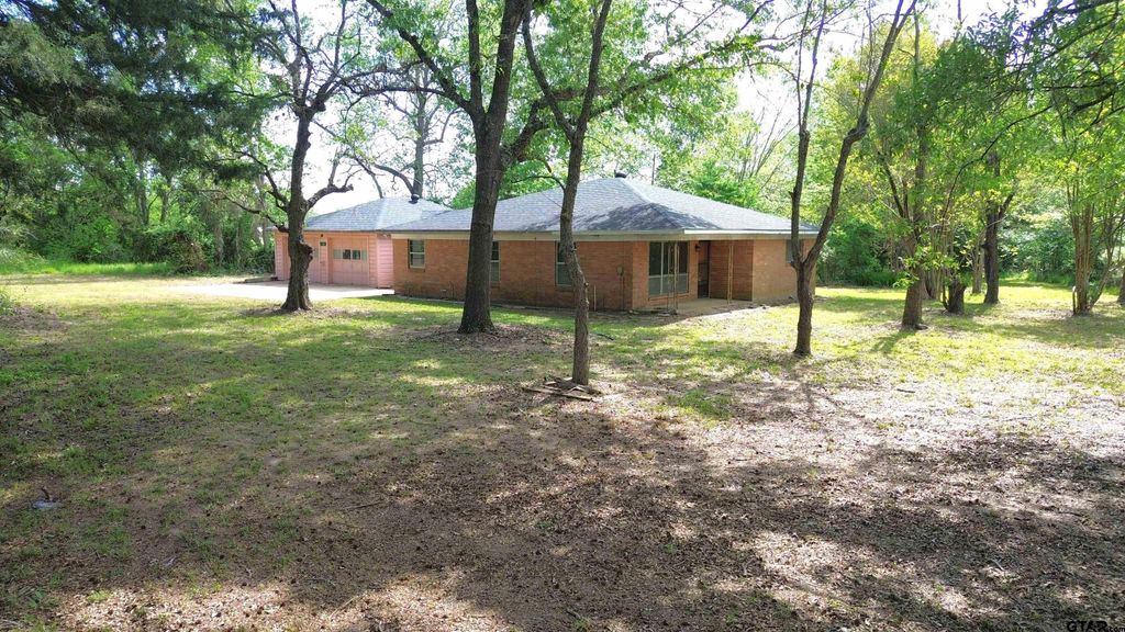 146 CR 3050, Crockett, TX 75835