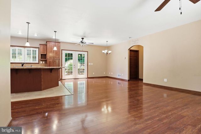 4242 NATURE LN, Windsor, PA 17366