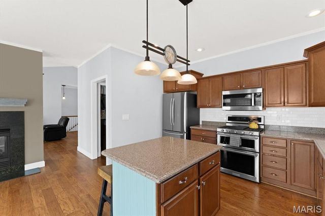 8728 Wildewood Drive, Worden, IL 62097