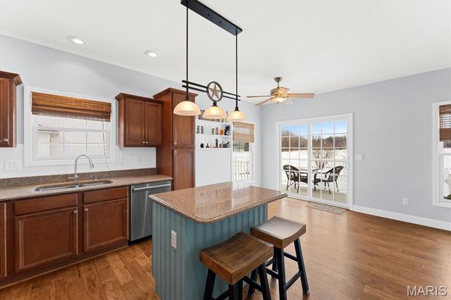 8728 Wildewood Drive, Worden, IL 62097