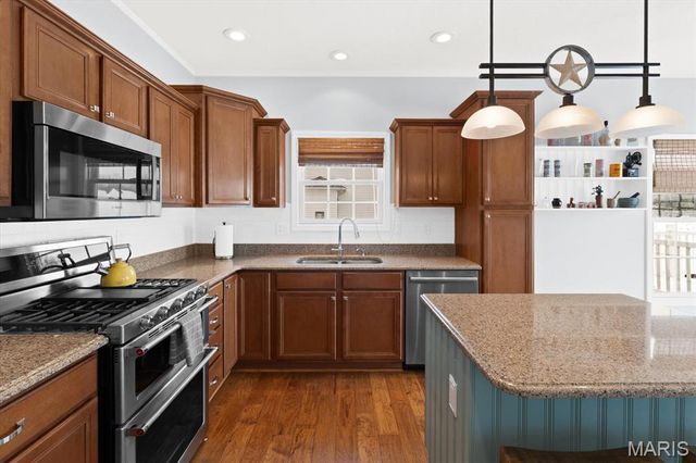 8728 Wildewood Drive, Worden, IL 62097