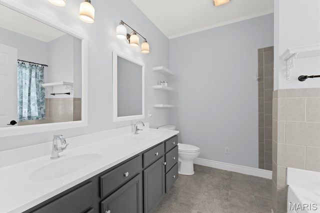 8728 Wildewood Drive, Worden, IL 62097