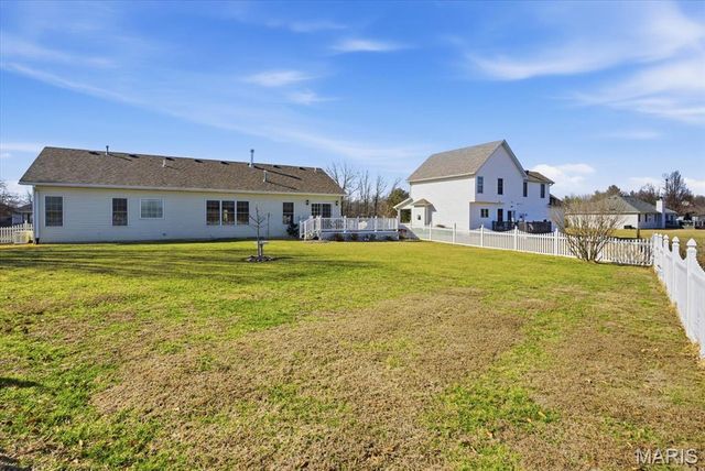 8728 Wildewood Drive, Worden, IL 62097