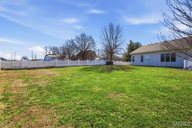 8728 Wildewood Drive, Worden, IL 62097