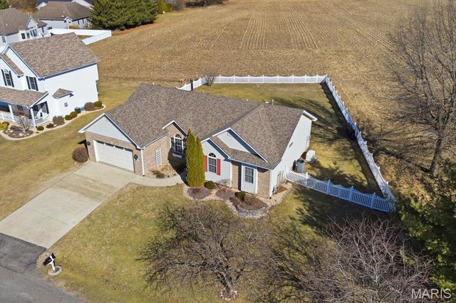 8728 Wildewood Drive, Worden, IL 62097