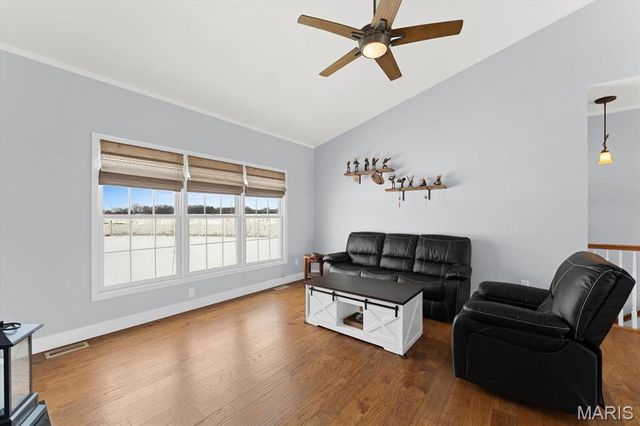 8728 Wildewood Drive, Worden, IL 62097