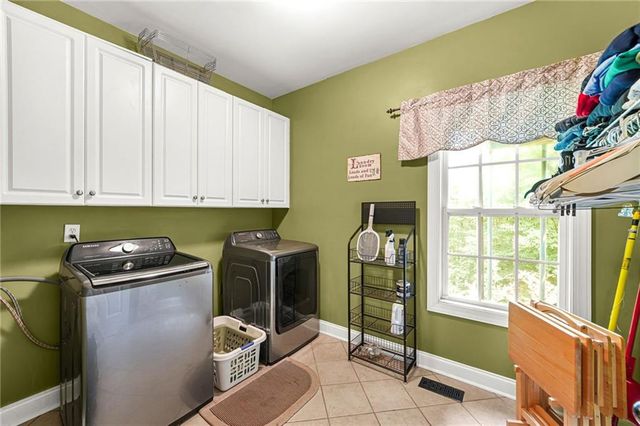 5601 Vinings Place Trail, Mableton, GA 30126