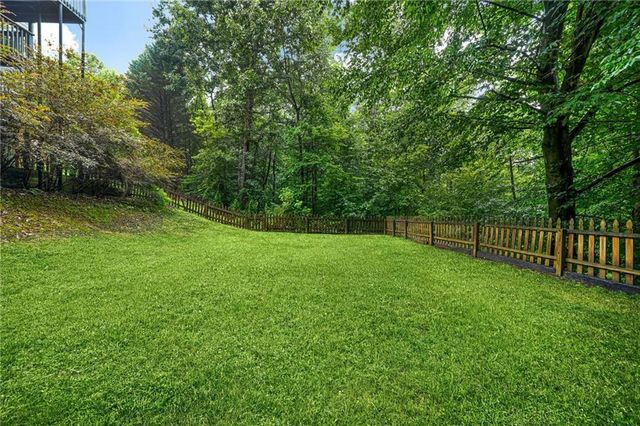 5601 Vinings Place Trail, Mableton, GA 30126