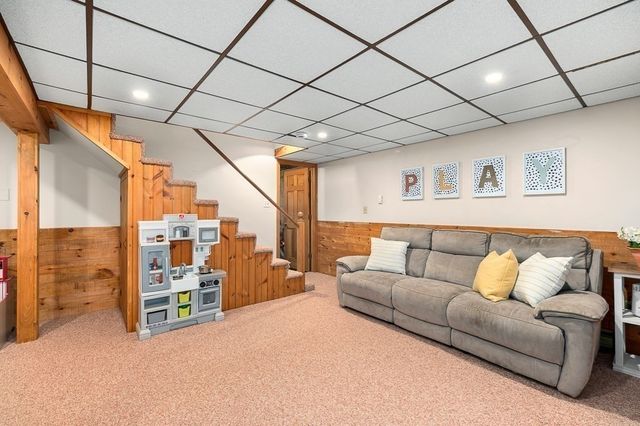 23 Gregory Island Road, Hamilton, MA 01982