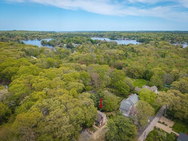 23 Gregory Island Road, Hamilton, MA 01982