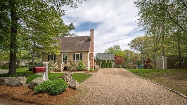 23 Gregory Island Road, Hamilton, MA 01982