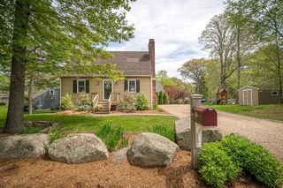 23 Gregory Island Road, Hamilton, MA 01982