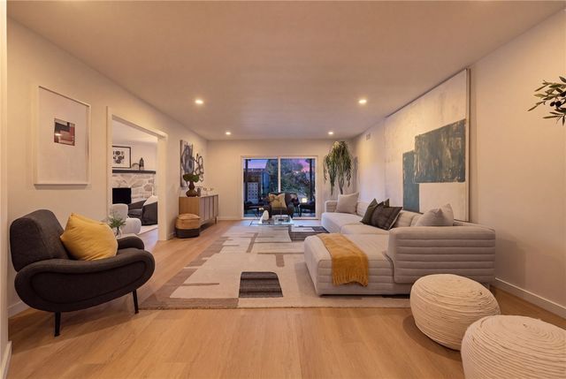 2116 Freeman, Santa Ana, CA 92706