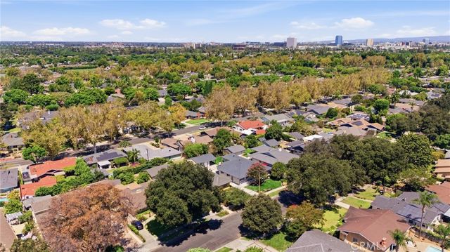 2116 Freeman, Santa Ana, CA 92706
