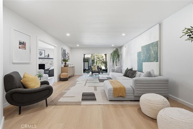 2116 Freeman, Santa Ana, CA 92706