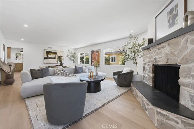 2116 Freeman, Santa Ana, CA 92706