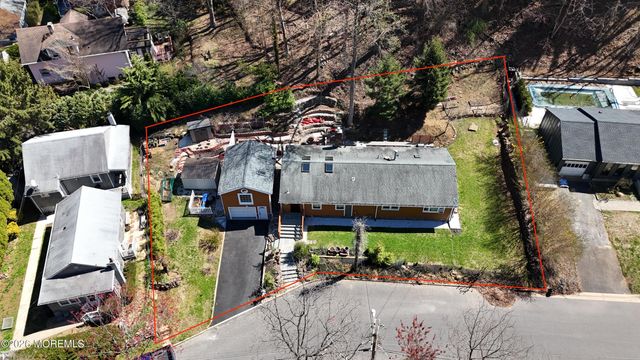 111 Valley Avenue, Highlands, NJ 07732