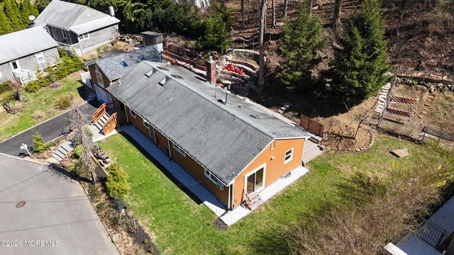 111 Valley Avenue, Highlands, NJ 07732