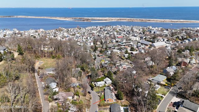 111 Valley Avenue, Highlands, NJ 07732