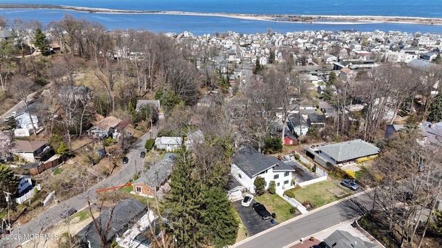 111 Valley Avenue, Highlands, NJ 07732