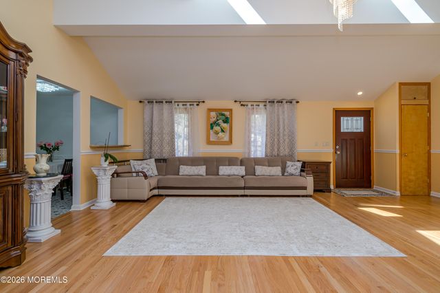 111 Valley Avenue, Highlands, NJ 07732