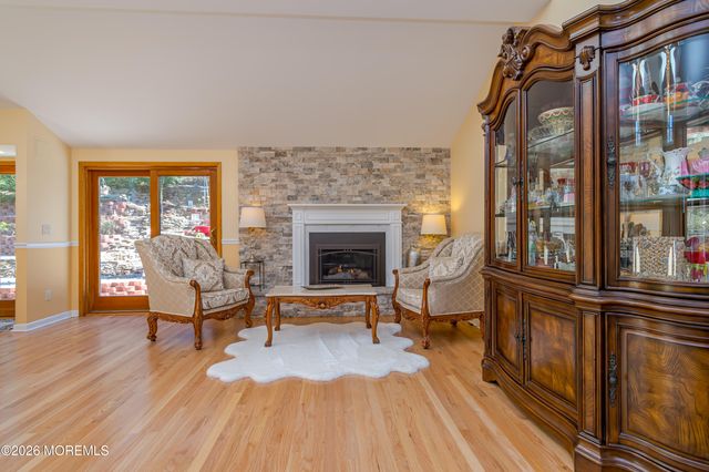111 Valley Avenue, Highlands, NJ 07732