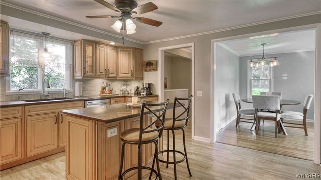 51 Larned Lane, Orchard Park, NY 14127