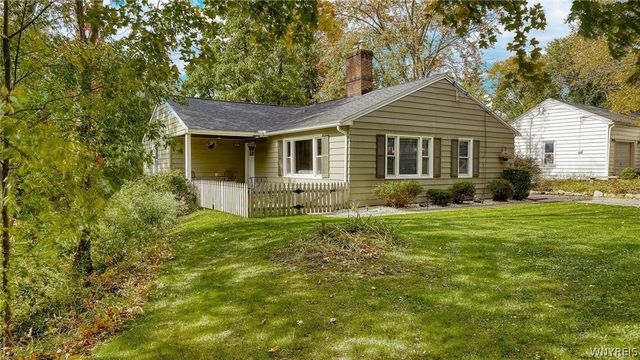 51 Larned Lane, Orchard Park, NY 14127